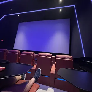 Row C reclined screen angle