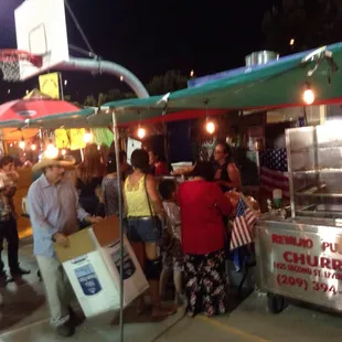 The food court has churros!!!
