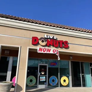 Liv's Donuts