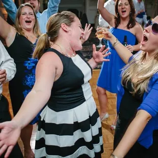 Singing and Having Fun at a Williamsburg Virginia Wedding