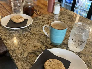 Starving Artist Cafe