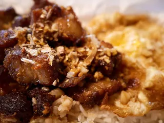 No Ka ‘Oi Thai Food by Nattaya