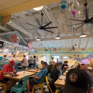 Such a colorful fun decor!