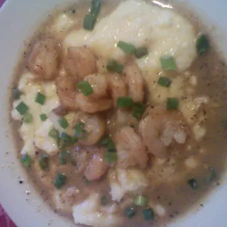 SHRIMP & GRITS