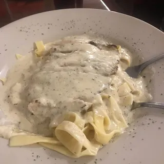 Chicken Fettuccine Alfredo
