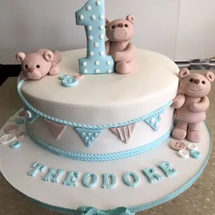 &quot;Beary&quot; cute cake!