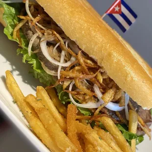 Pan Con Bistec