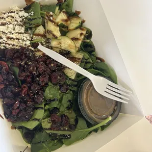 Delicious spinach salad with cranberries, Goat Cheese &amp; Honey and amazing dressing!