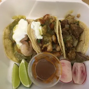 3 mini tacos!