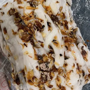 3 pounds banh cuon with meat