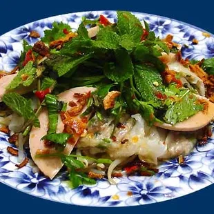 banh cuon thanh tri with gio