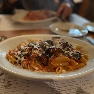 Pennoli Alla Norma