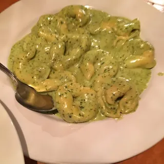 Tortelloni Con Pesto Creme