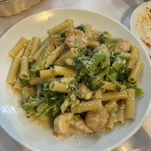 Chicken broccoli ziti