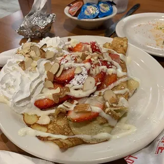Strawberry Almond Cheesecake Crepes