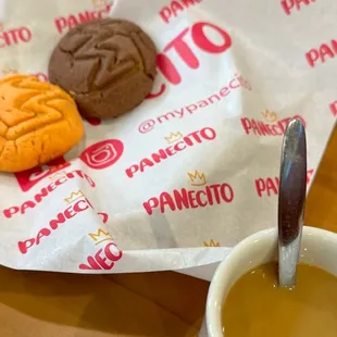 Panecito y café