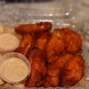 Mango Habanero wings &amp; Fries