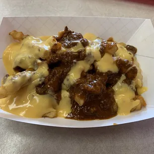 Chili cheese fries