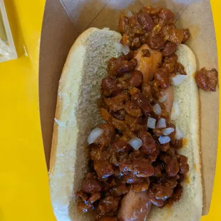 Veggie hot dog with veggie chili - not good, chili came from a can, Loma Luna to be specific.