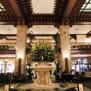 Peabody lobby