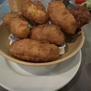 Hushpuppies
