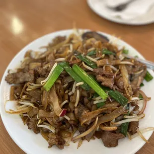 Beef chow fun