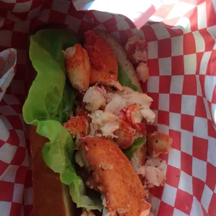Connecticut style lobster roll