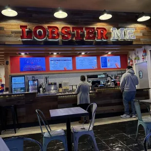 Getting Lobster Bisque and Lobster Roll