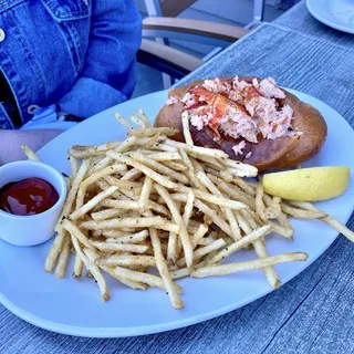 Connecticut Lobster Roll