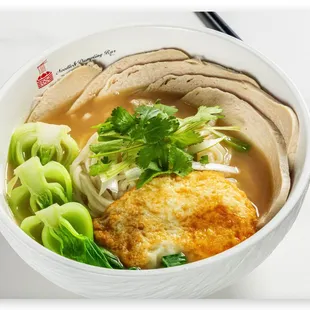 鸡汤面 Chicken noodle soup