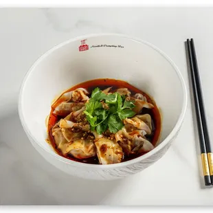 Wonton in spicy chili sauce 红油抄手
