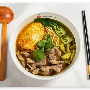 Sauerkraut beef noodle 老坛酸菜牛肉面