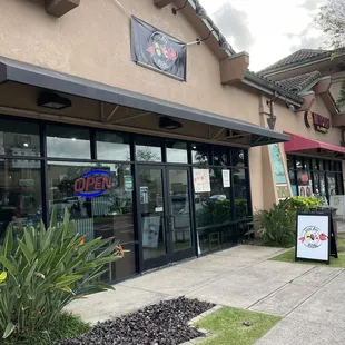 Local Boy Sushi in Kailua! Where the olive oil place used to be!!