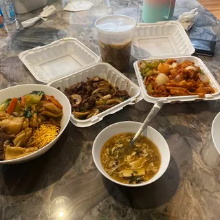 S1. Hot & Sour Soup