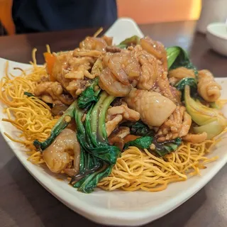 M4. House Special Pan Fried Noodle