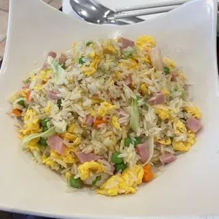 F7. Yang Chow Fried Rice