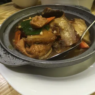 R2. Pork Belly & Fried Tofu