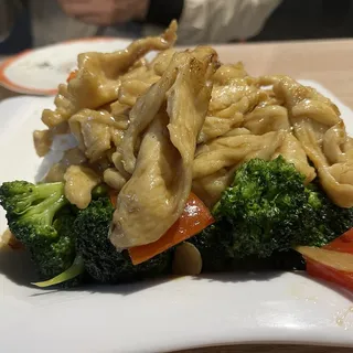 R18. Chicken Broccoli