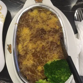 B7. Baked Ox Tongue in Black Pepper Sauce Over Rice