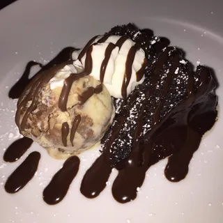 classic devils food chocolate cake