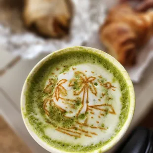 Pretty latte design