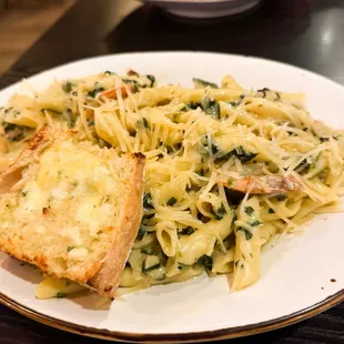 Jorge's Shrimp Pasta