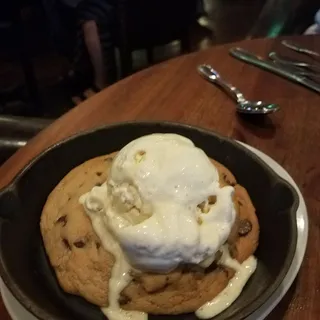 Chocolate Chunk Skillet