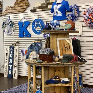 Local LEX Market |  Lexington&apos;s Best Kentucky Makers Market | Shop Unique Gifts from Kentucky Makers