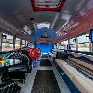 Colorado Springs' Locally Focused Party Bus. Offering Public and Private Events. The Local Motive hosts brewery crawls, foodie tours