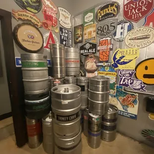 Men&apos;s room