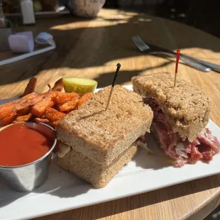 Reuben sandwich