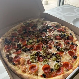 18" BYO Pizza