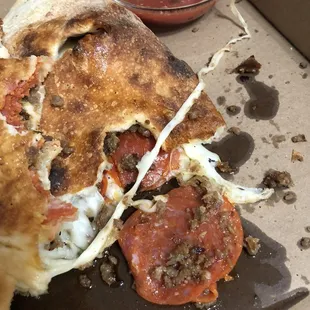 Calzone with no ricotta. Nobody does that. Greasy!