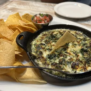 Cast-iron Spinach Artichoke Dip